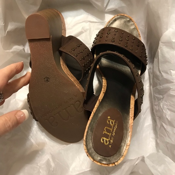 Women’s a.n.a Leather Wedge Heels Size 7.5 - Picture 5 of 7